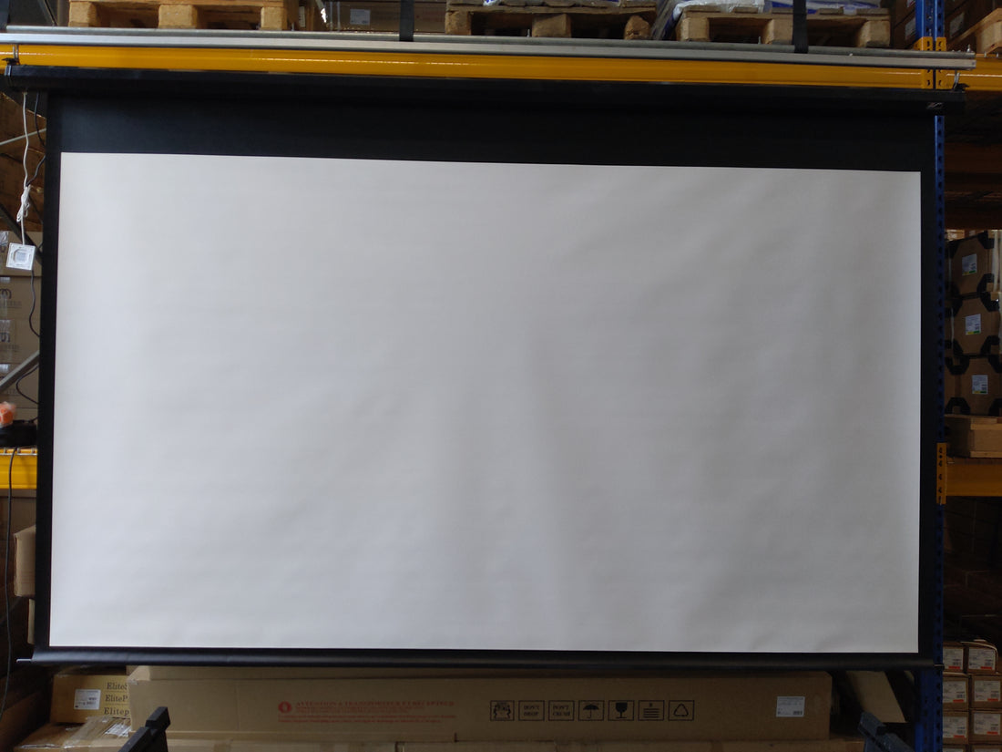 Used - Very Good // VMAX -Black / 16:9 / 135" (299x168 / Top-Drop 20cm)  // B-VMAX135UWH2-243H00563