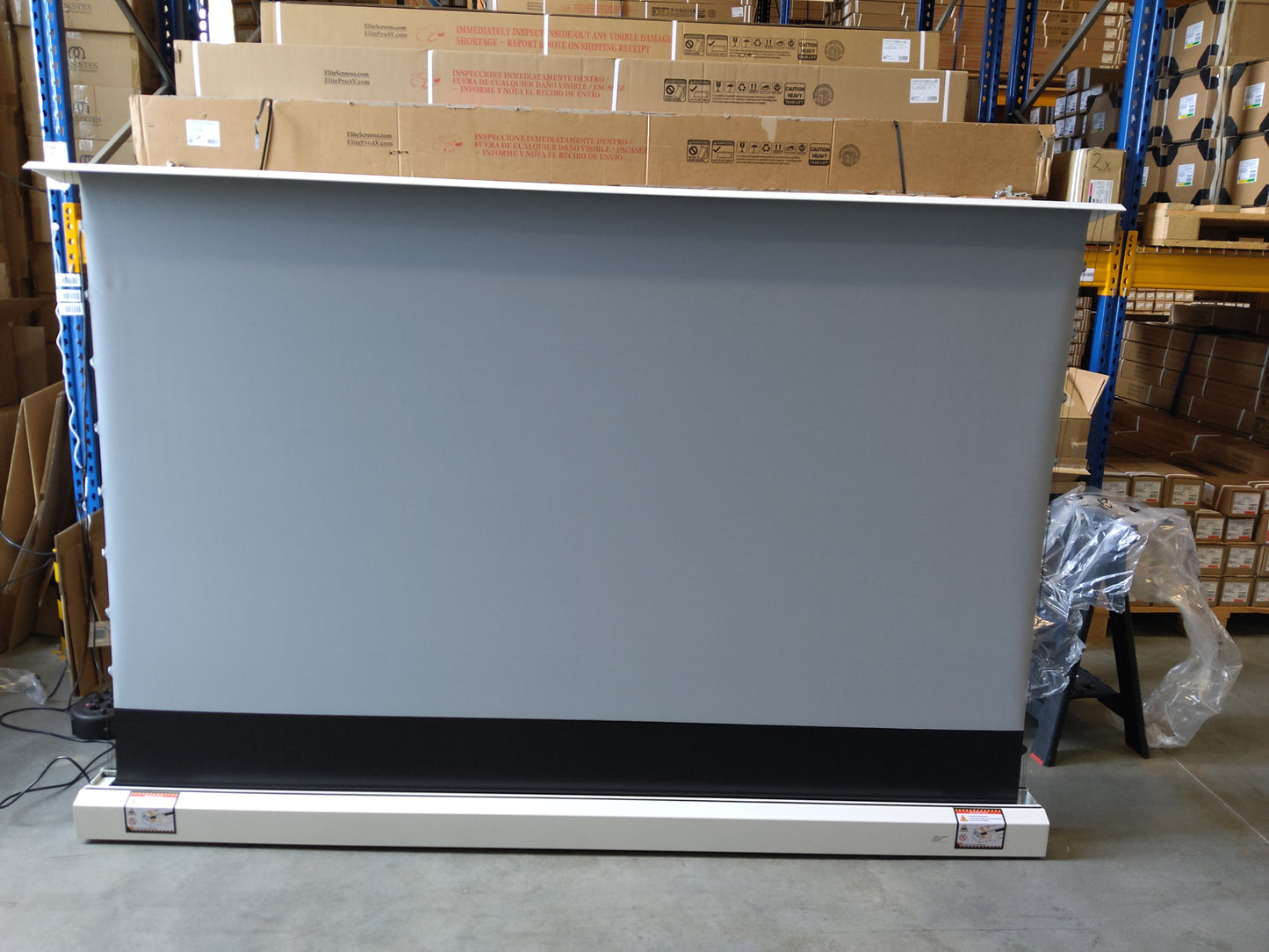 Used - Like a new// KESTREL TAB-TENSION FLOOR-UP CLR® 5  - CLR5 / 16:9 / 101" (224x126 cm) suitable for: Ultra-Short-Throw (UST) projector // B-FTE101XH2-CLR5-B8-252H01388