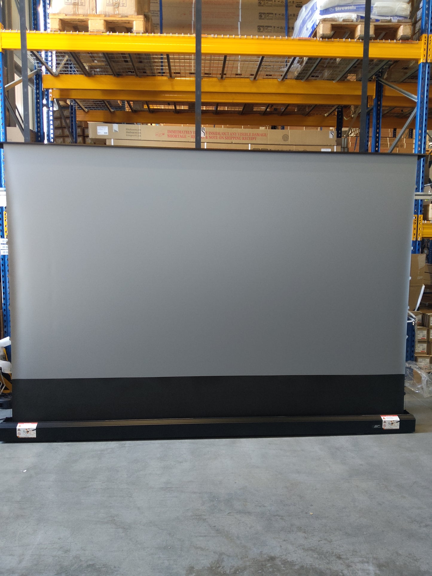Tweedehands - Zo goed als nieuw / KESTREL  FLOOR-UP Cinegrey 4D-schermen (ALR) / B-FTE122UH2-C4D-25AH00373