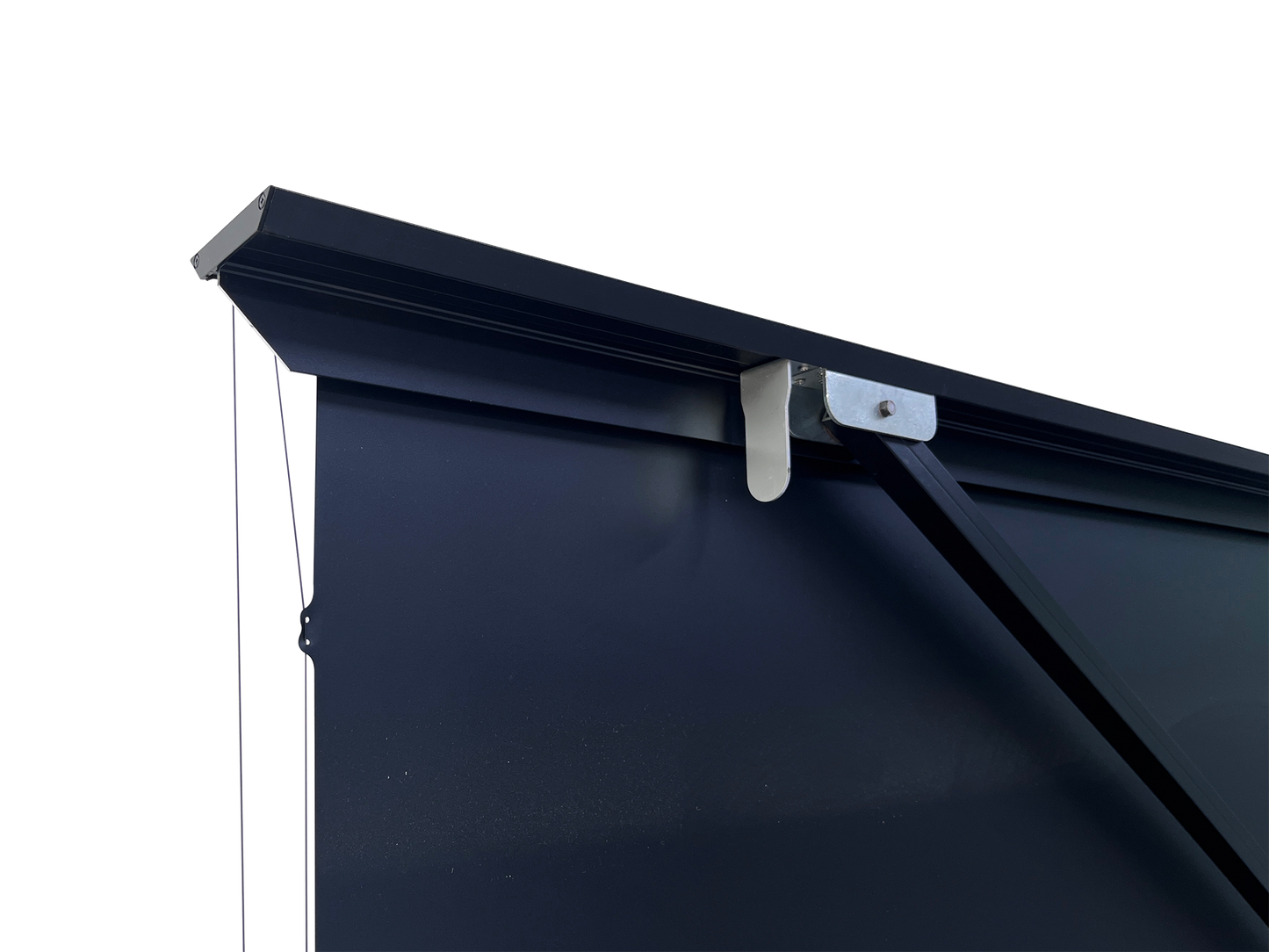 Kestrel – CLR®5 con Quadrato – Schermo di proiezione elettrico a sollevamento dal pavimento