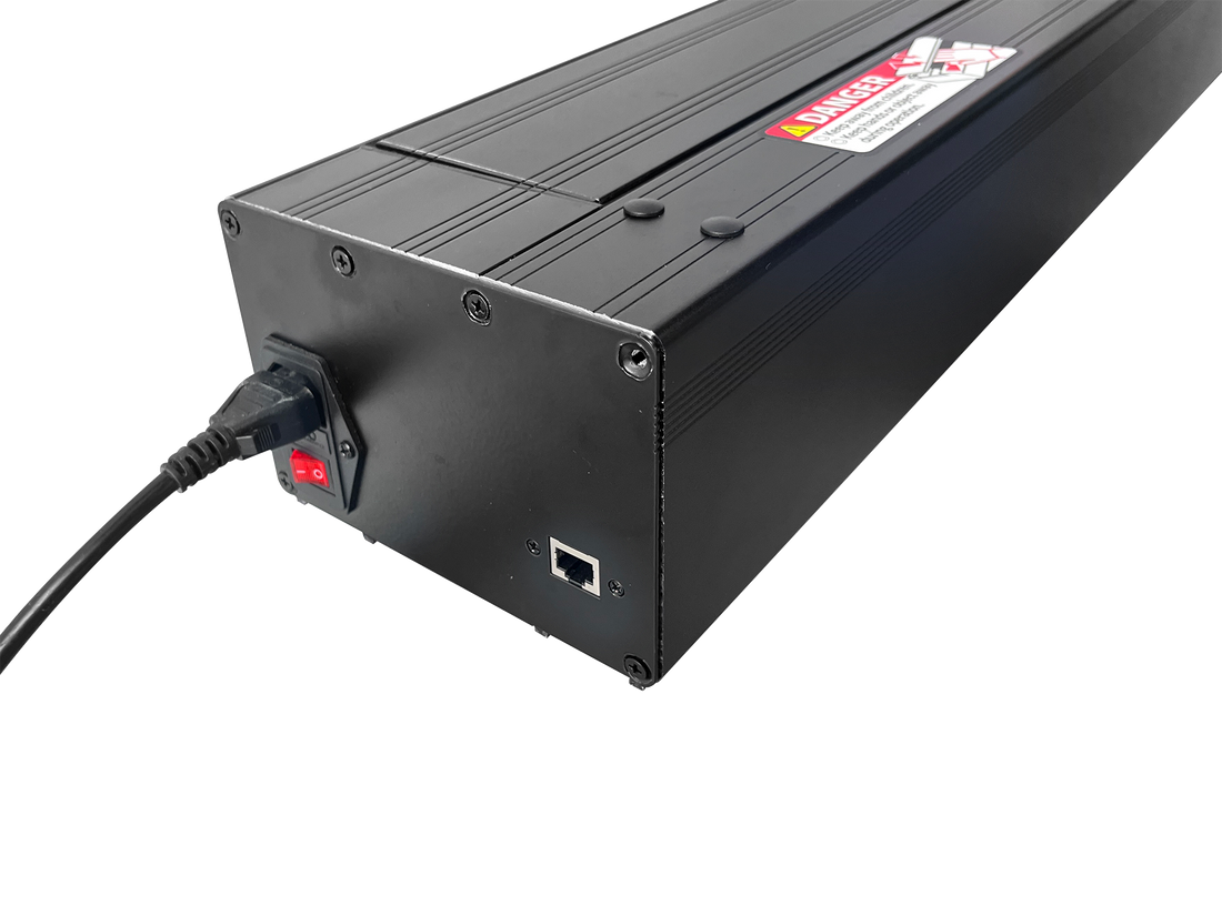 Kestrel CLR®5 con Cuadrado – Pantalla Floor-Up eléctrica Floor-Up