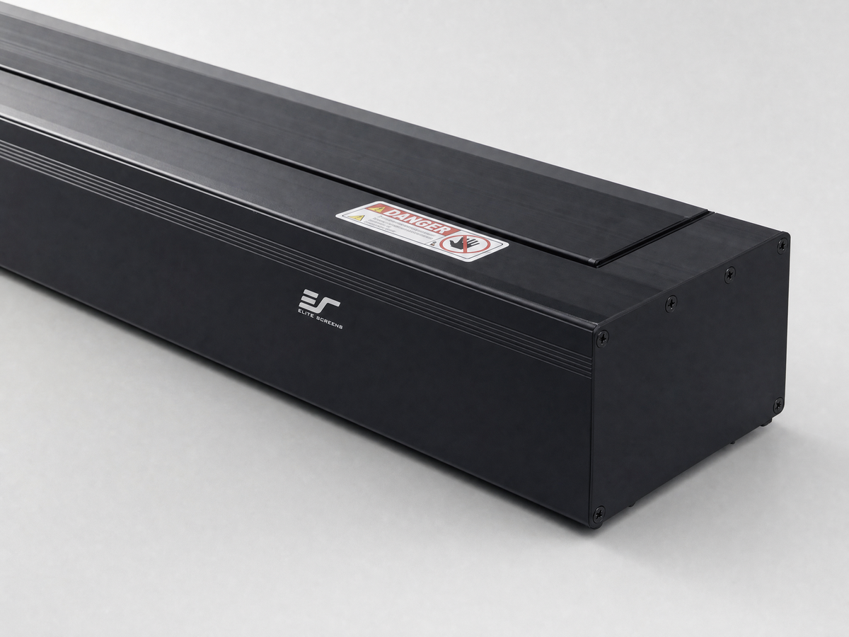 Kestrel – CLR®5 avec Carré – Écran de projection électrique à levage par le sol